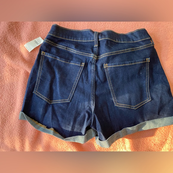 NWT Old Navy Midrise Jean Shorts Size 2 - Picture 3 of 5
